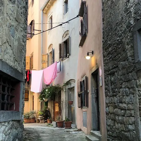 Appartement Kate's Townhouse Buzet